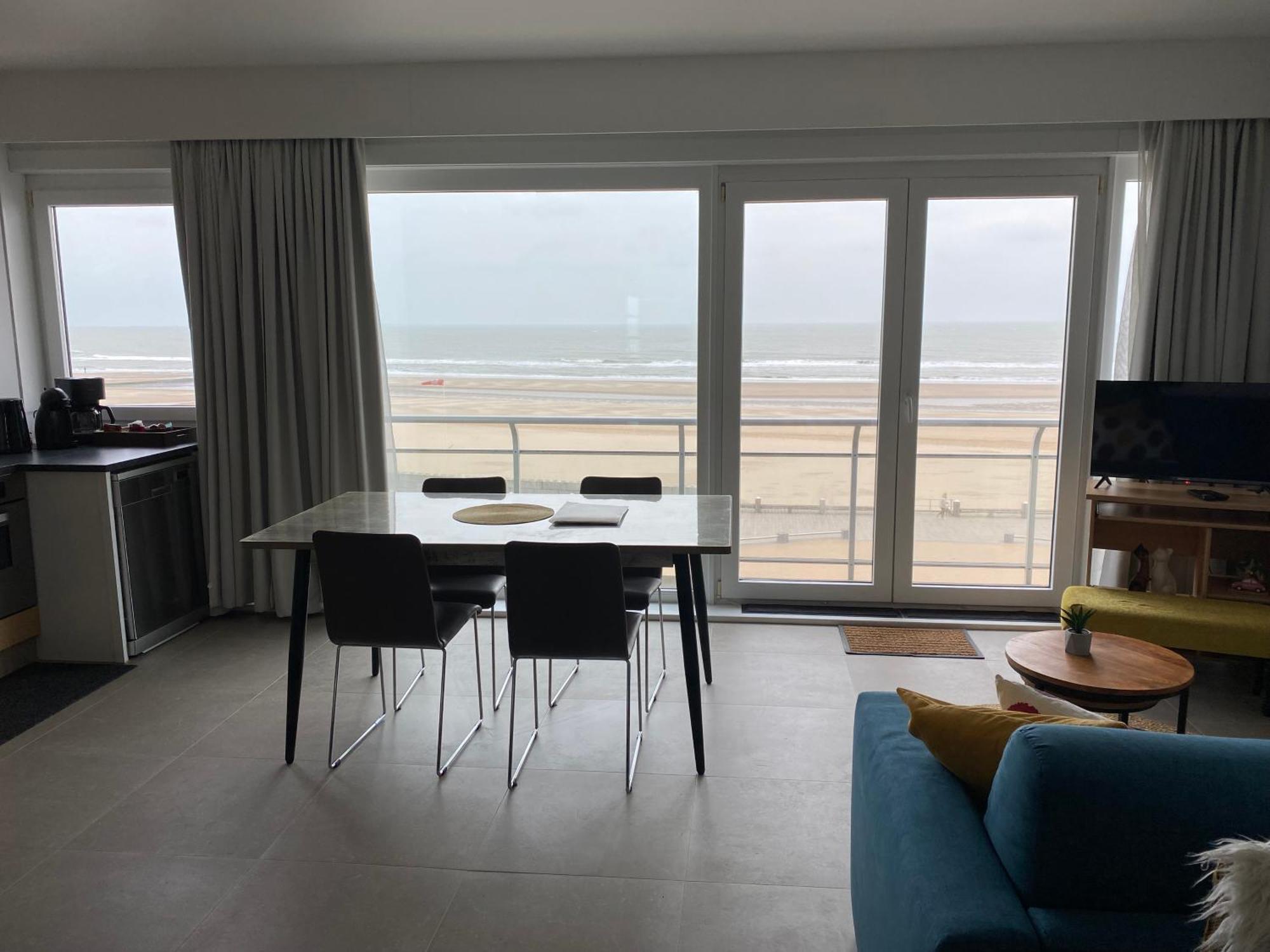 Royal Zeezicht Appartement Oostende